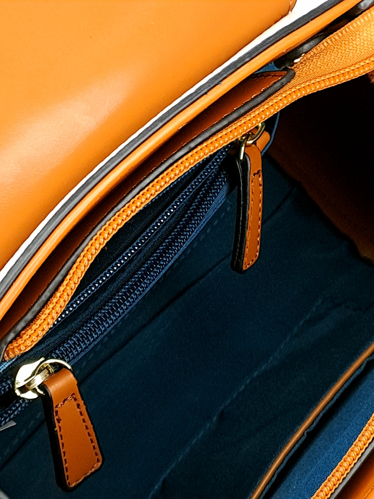 00MODEL Jacques Esterel Bag - Model - Reference