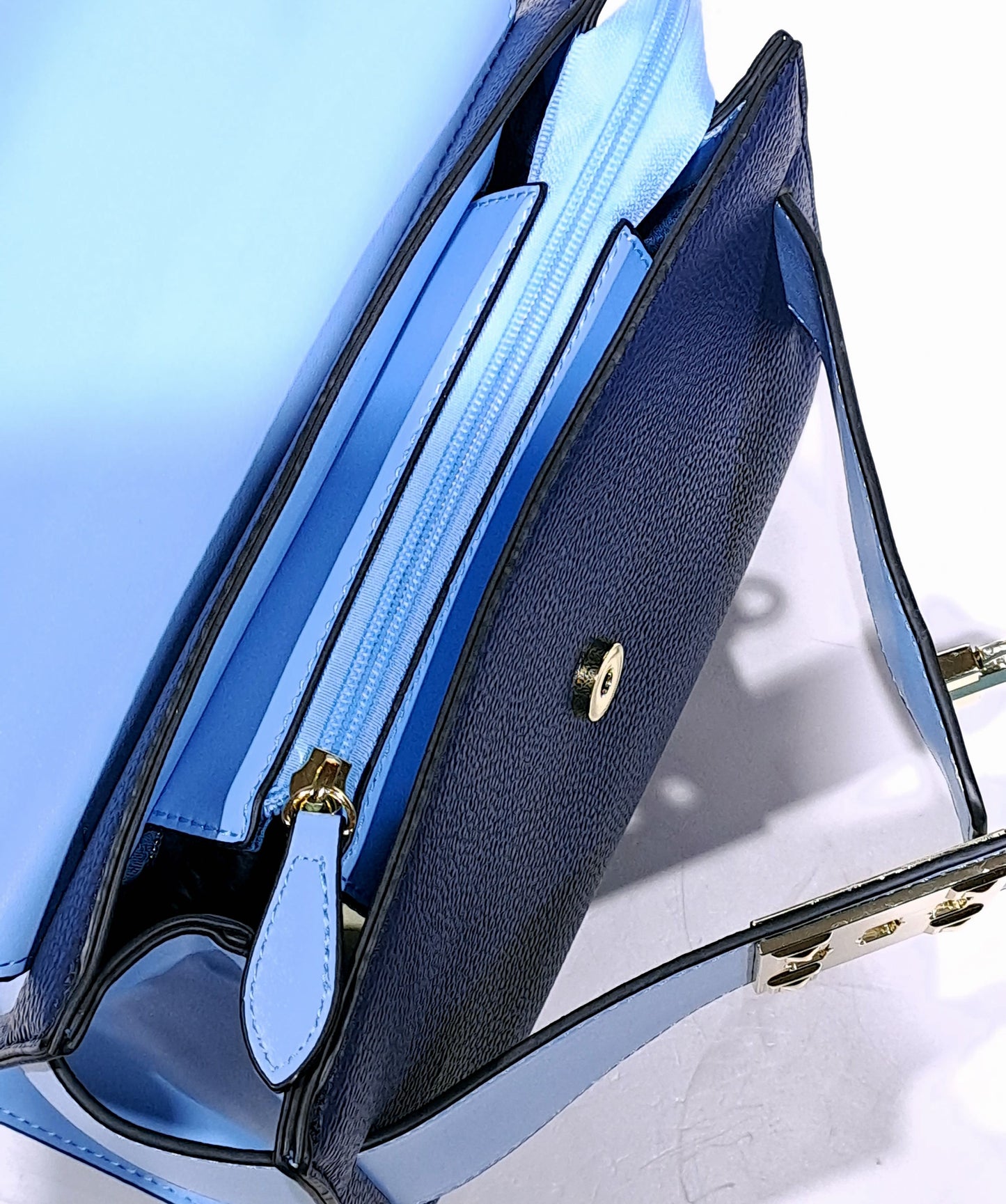 00MODEL Jacques Esterel Bag - Model - Reference