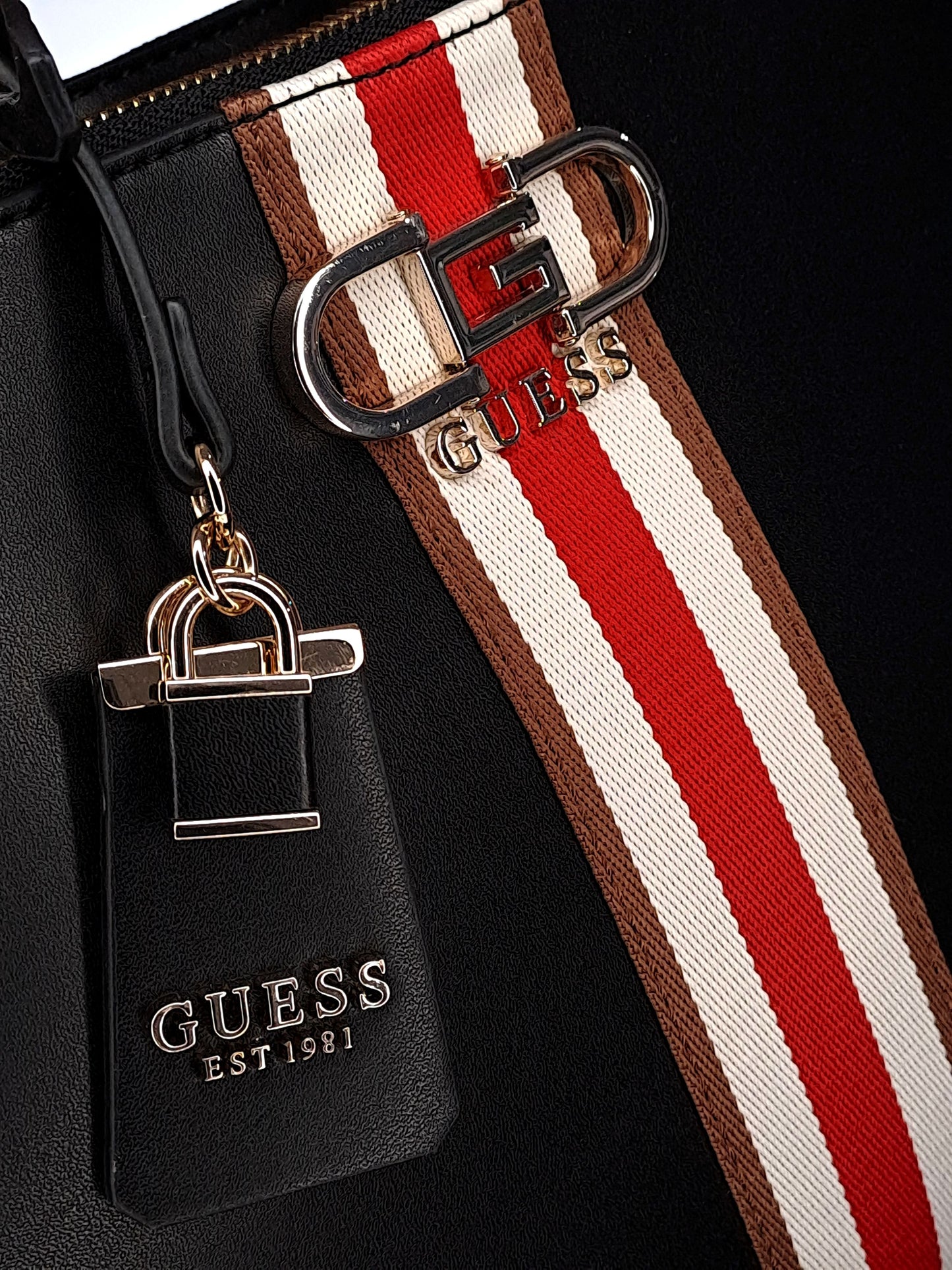 Guess bag - Nelka satchel - VG930707