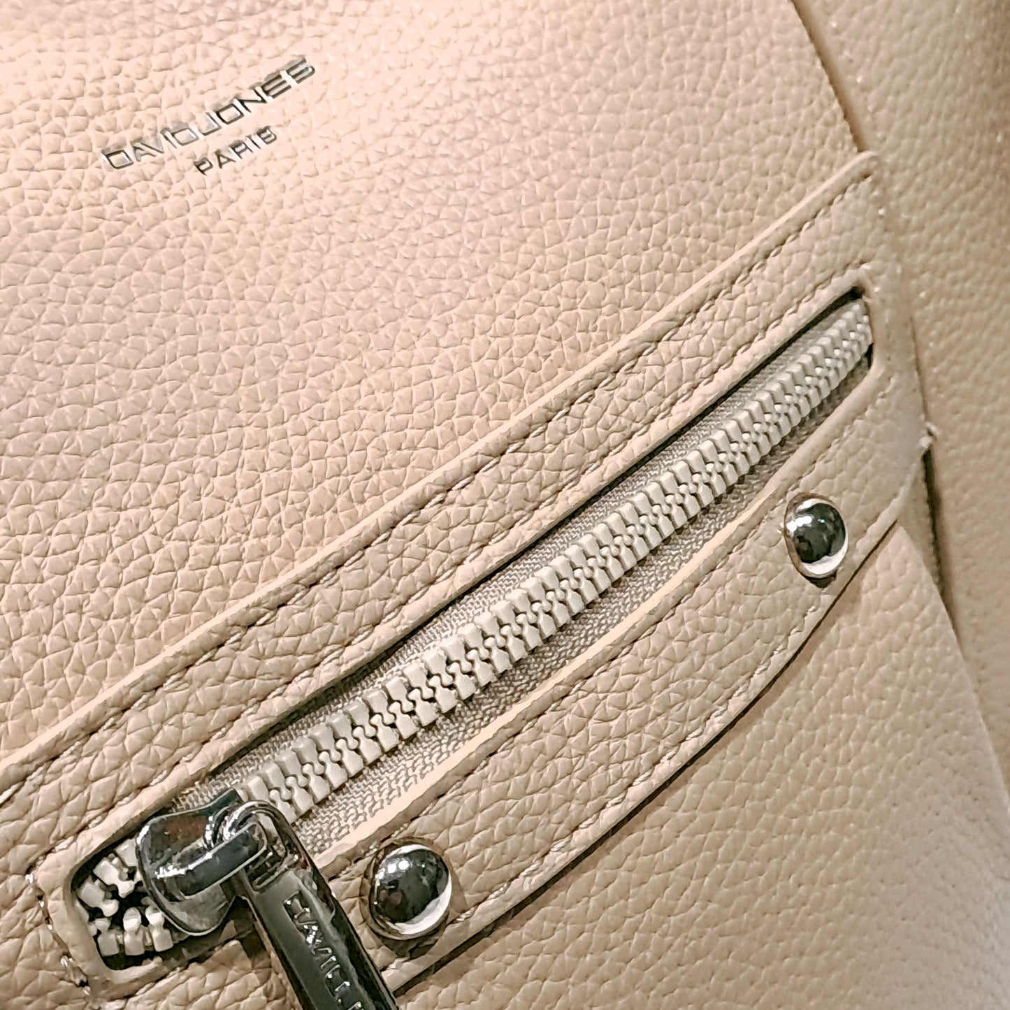 Sac David Jones - CM8381