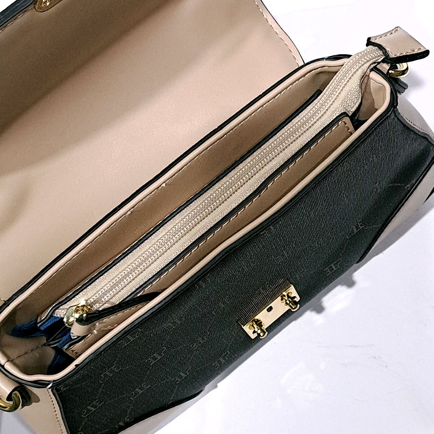 00MODEL Jacques Esterel Bag - Model - Reference